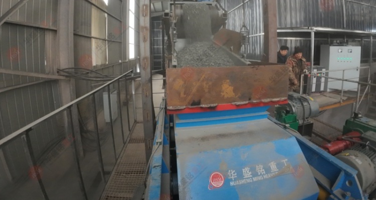 水泥熟料制砂機生產現場 